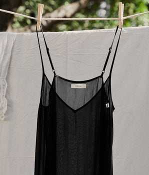 LONG DEEP V-NECK SLIP -- BLACK