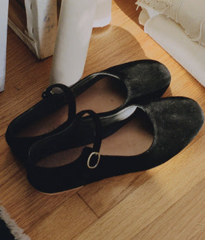 MARY JANE SLIPPER -- BLACK