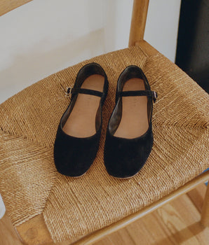 MARY JANE SLIPPER -- BLACK